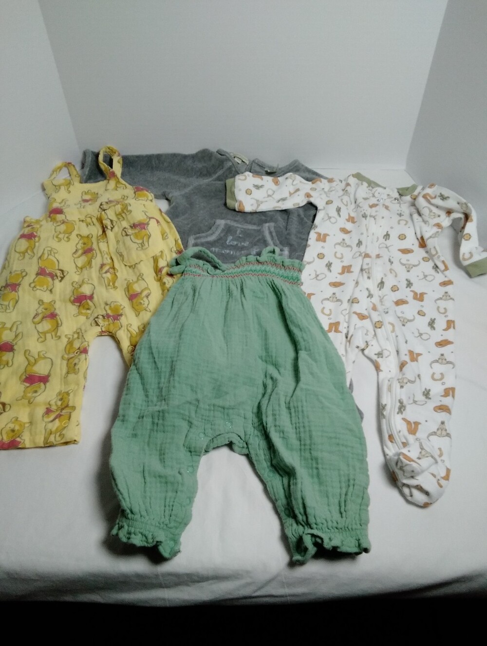 6-9 Mo. Kids Clothes Bundle
